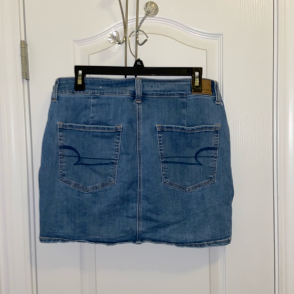 American Eagle mini jean skirt - Picture 2 of 4